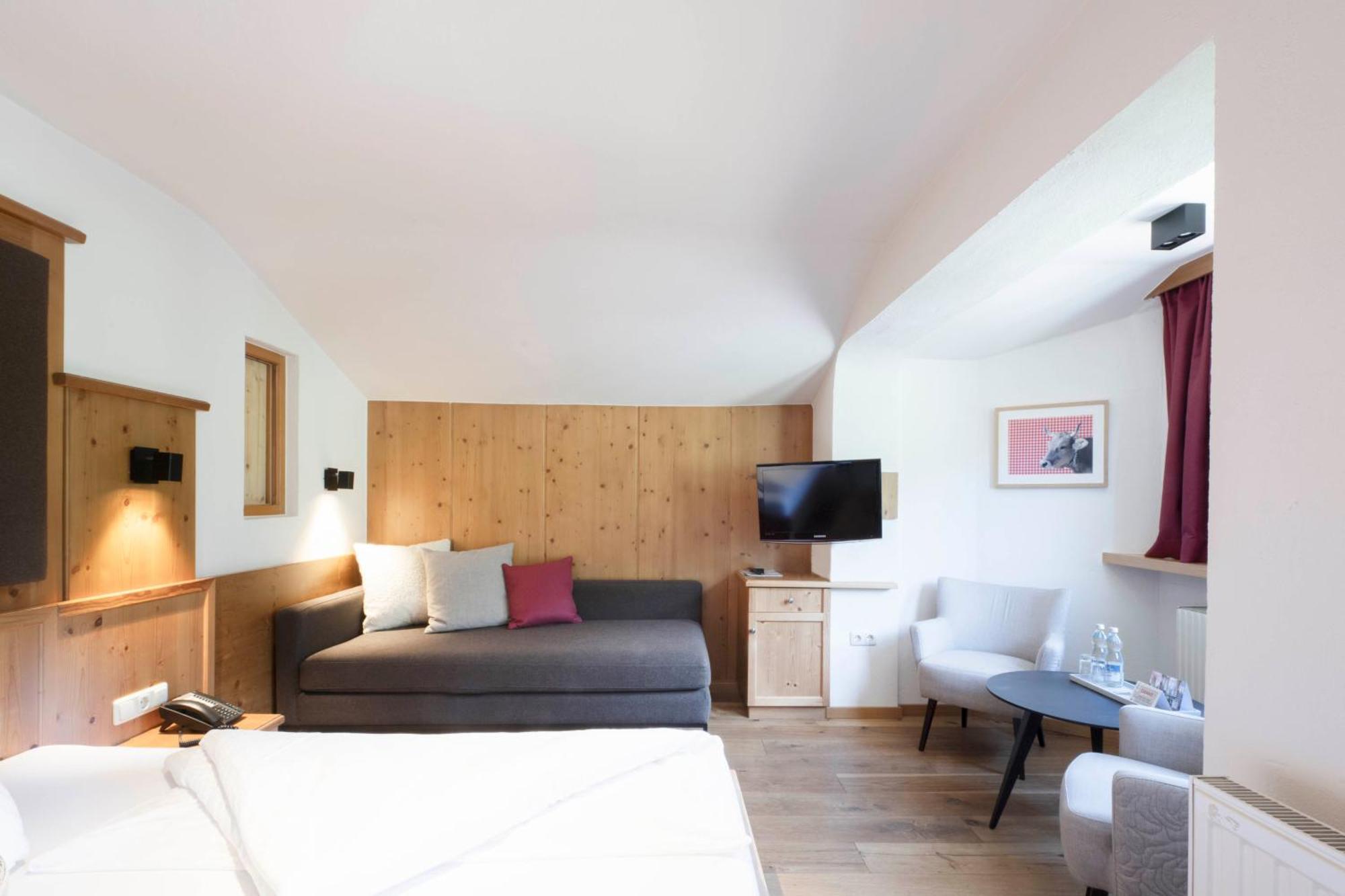 ניוסטיפט אים סטובאיטל Lifestylepanoramahotel Erika Superior מראה חיצוני תמונה