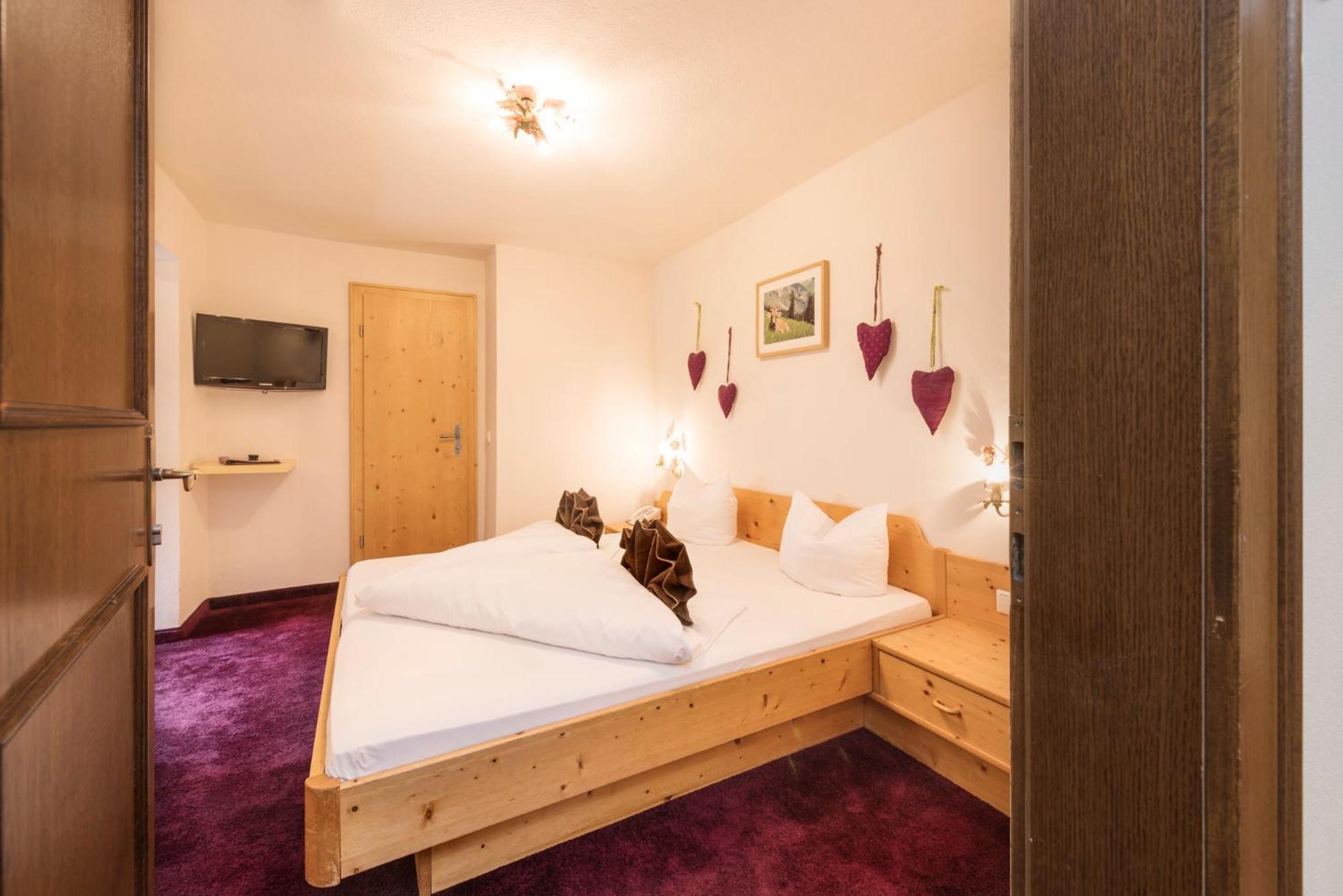 ניוסטיפט אים סטובאיטל Lifestylepanoramahotel Erika Superior מראה חיצוני תמונה