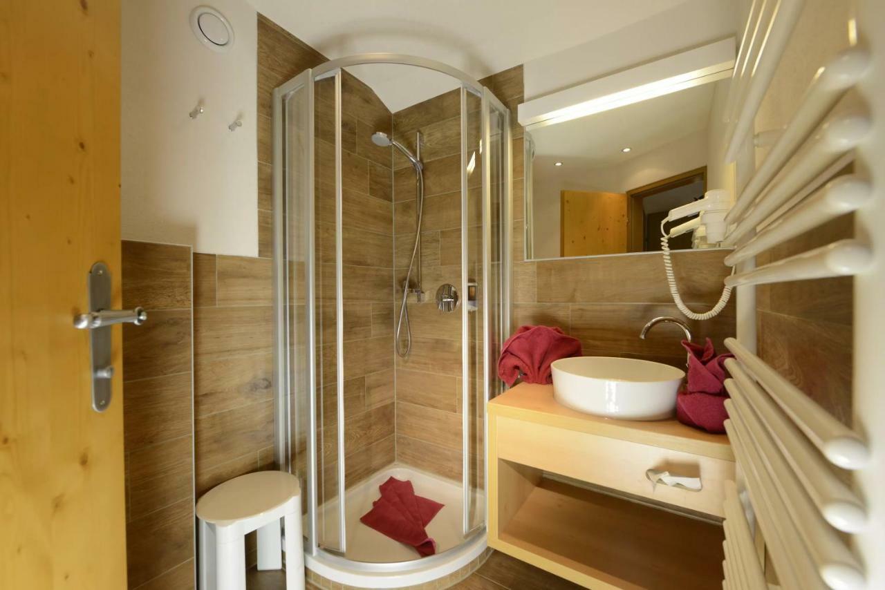 ניוסטיפט אים סטובאיטל Lifestylepanoramahotel Erika Superior מראה חיצוני תמונה
